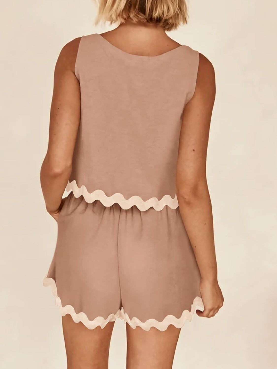 Contrast Trim Sleeveless Top and Shorts Set