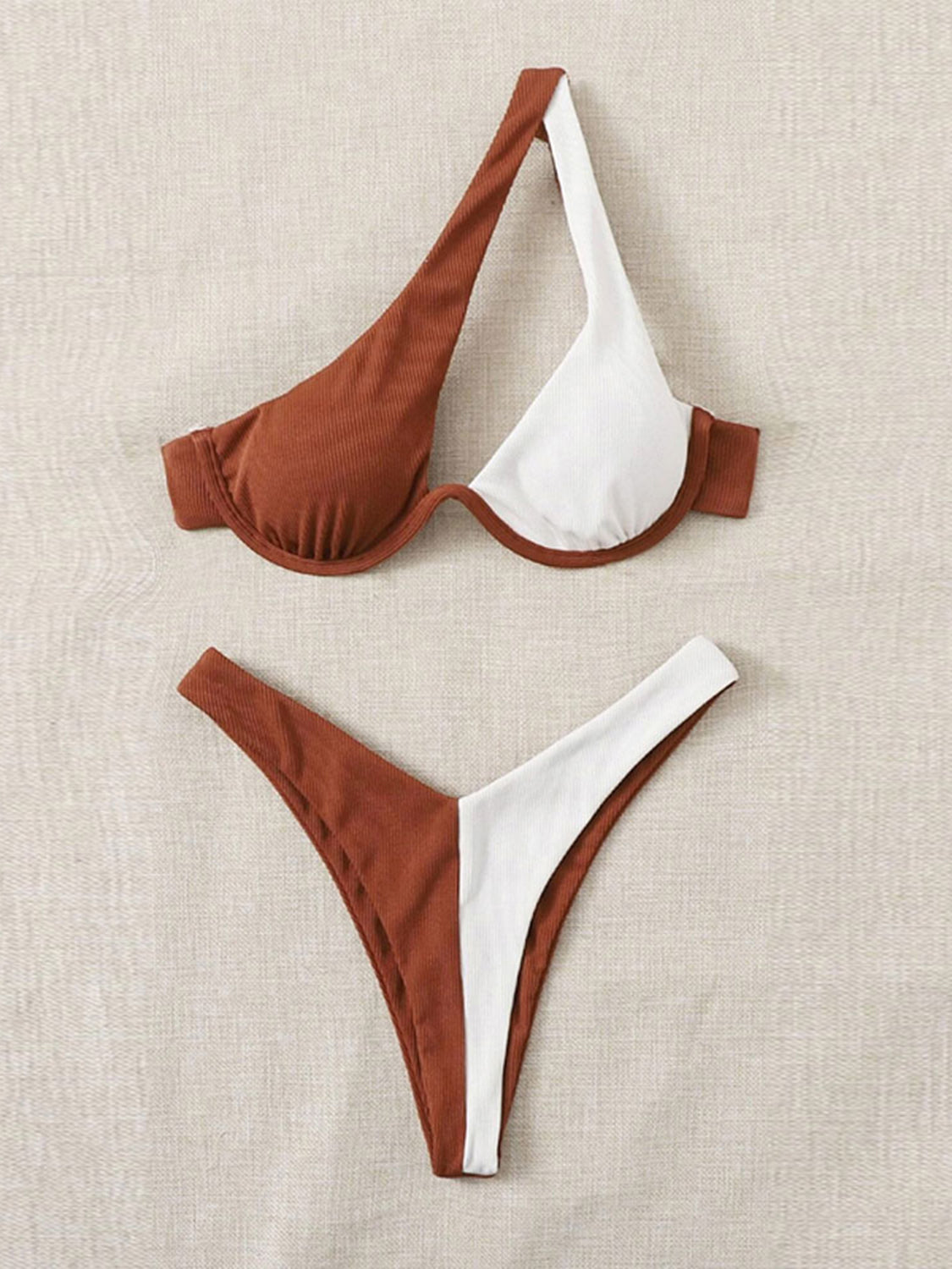 Contrast Single Shoulder Two-Piece Bikini Set